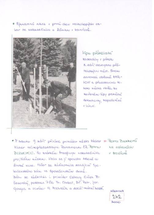 kr00_242.jpg kr00_242.jpg